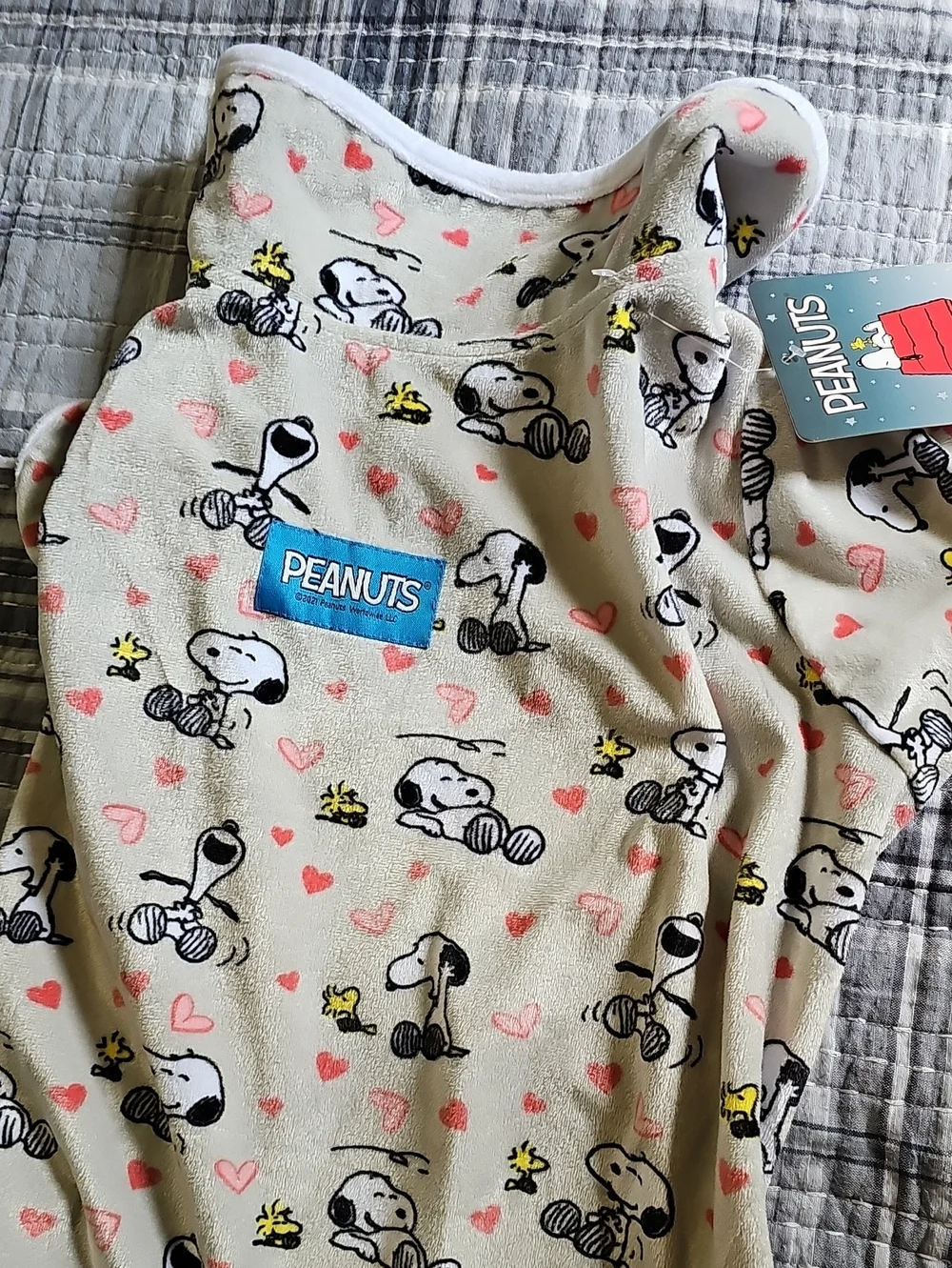Peanuts Snoopy Dog Pajamas Size Large NWT